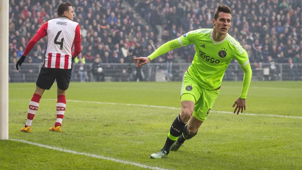 Eredivisie: l’Ajax spazza via il PSV Eindhoven e lo sorpassa in classifica