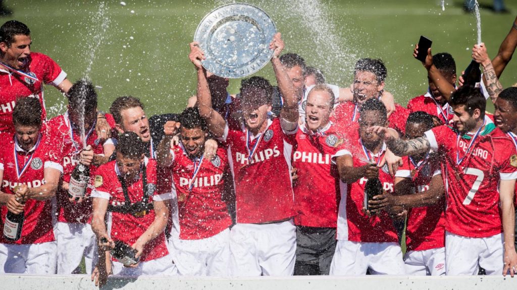 Eredivisie: suicidio dell’Ajax, il PSV ringrazia e si laurea campione d’Olanda