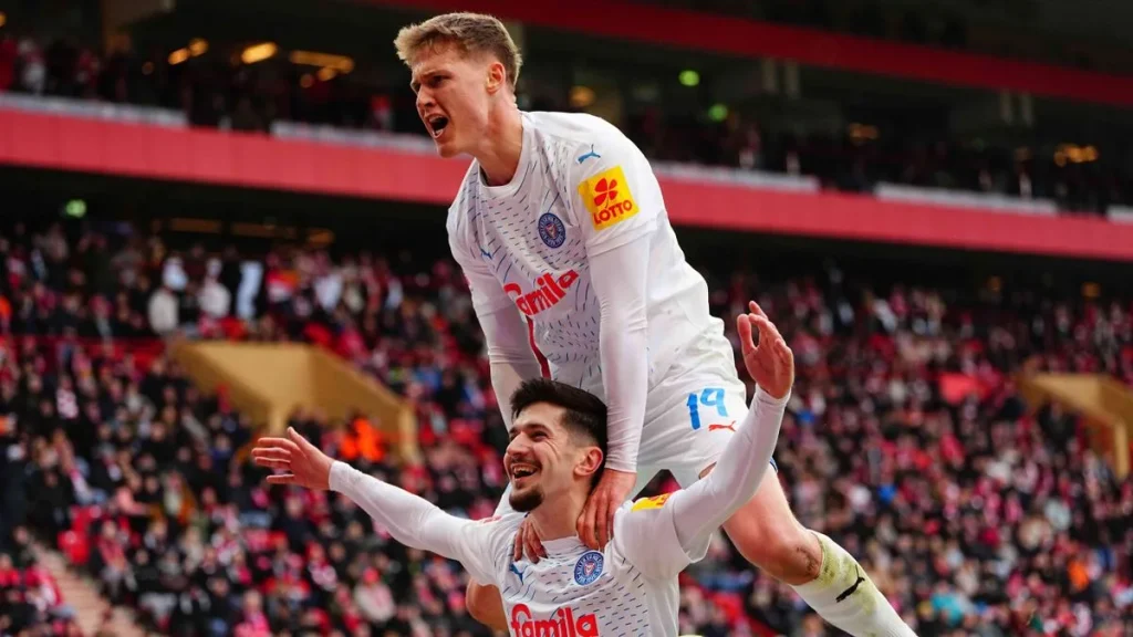 Bundesliga, colpo Holstein Kiel a Berlino, la salvezza non è un miraggio