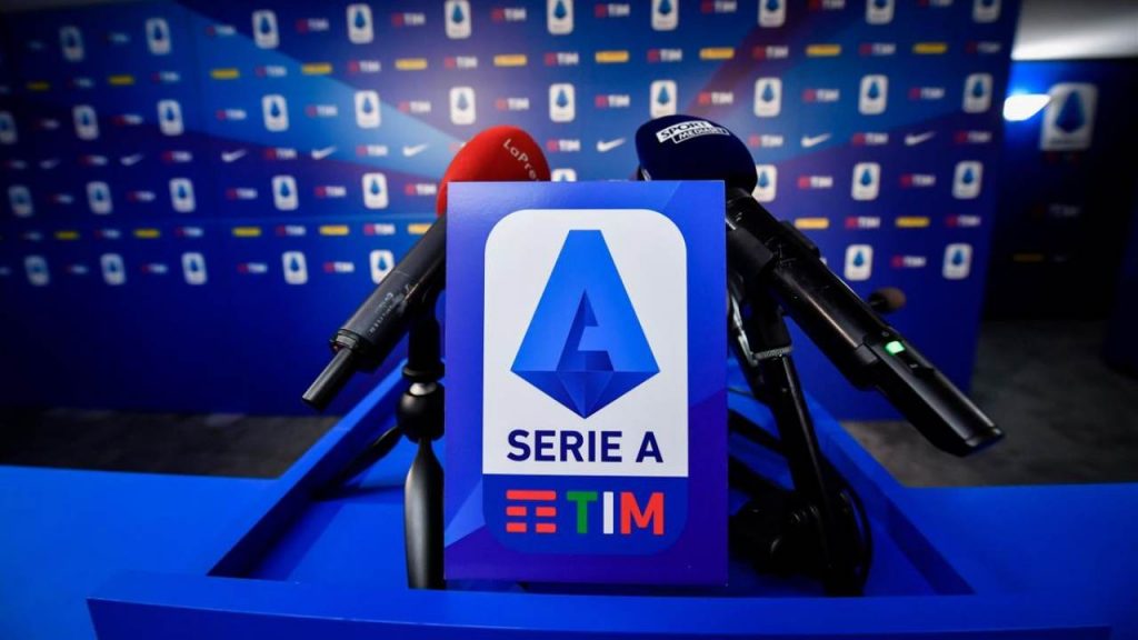 Nuovo dramma scommesse in Serie A: calciatori intercettati | “Fatti ammonire e ti faccio un regalo”